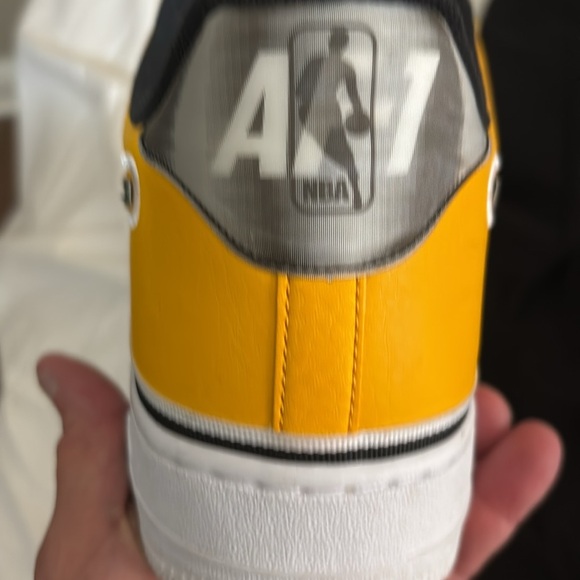 Nike Air Force 1 LV8 Sport University Gold Black and White Size 14 - Picture 4 of 5